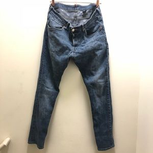 Men’s H&M bleached blue jeans
